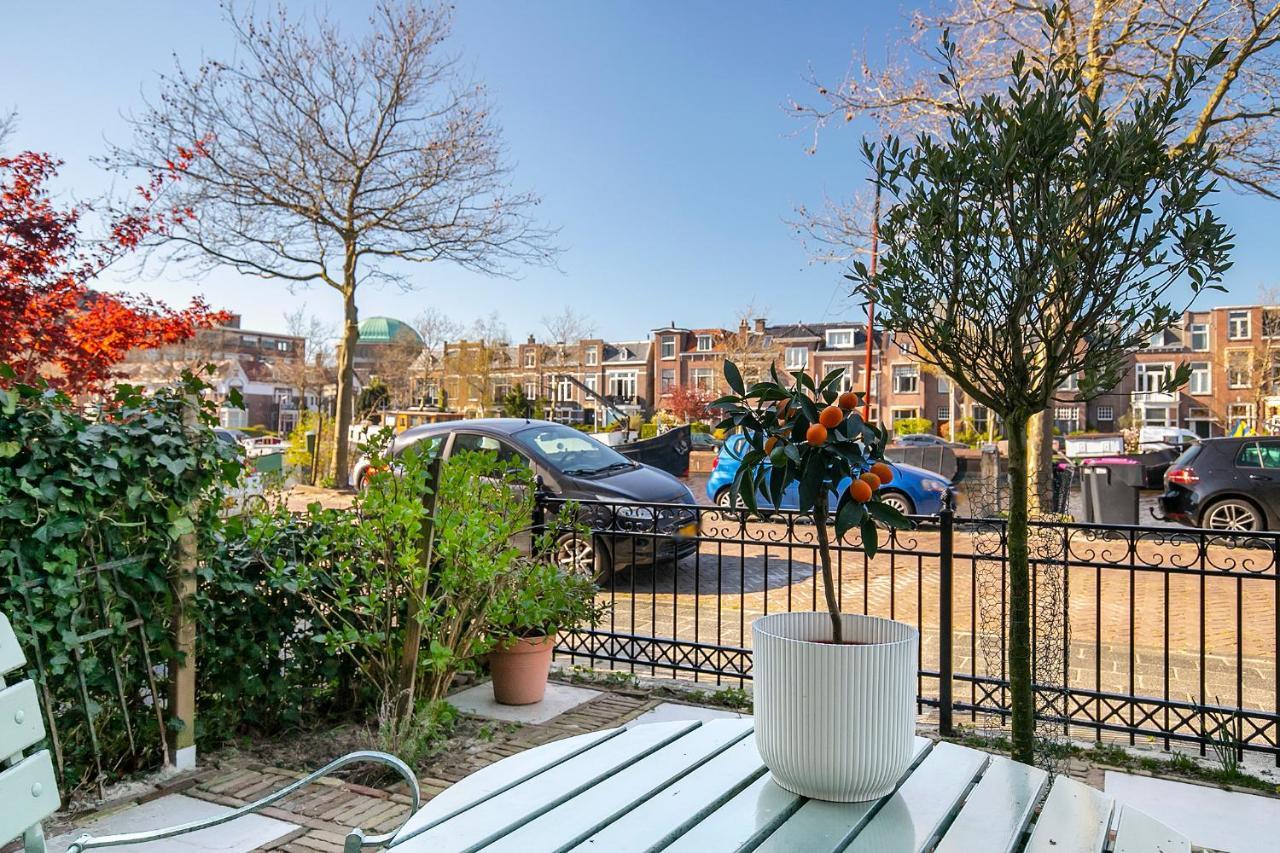 Uniek Verblijf In Herenhuis, Eigen Appartement Op De Tweede Etage Van Ons Huis Leeuwarden Exterior foto