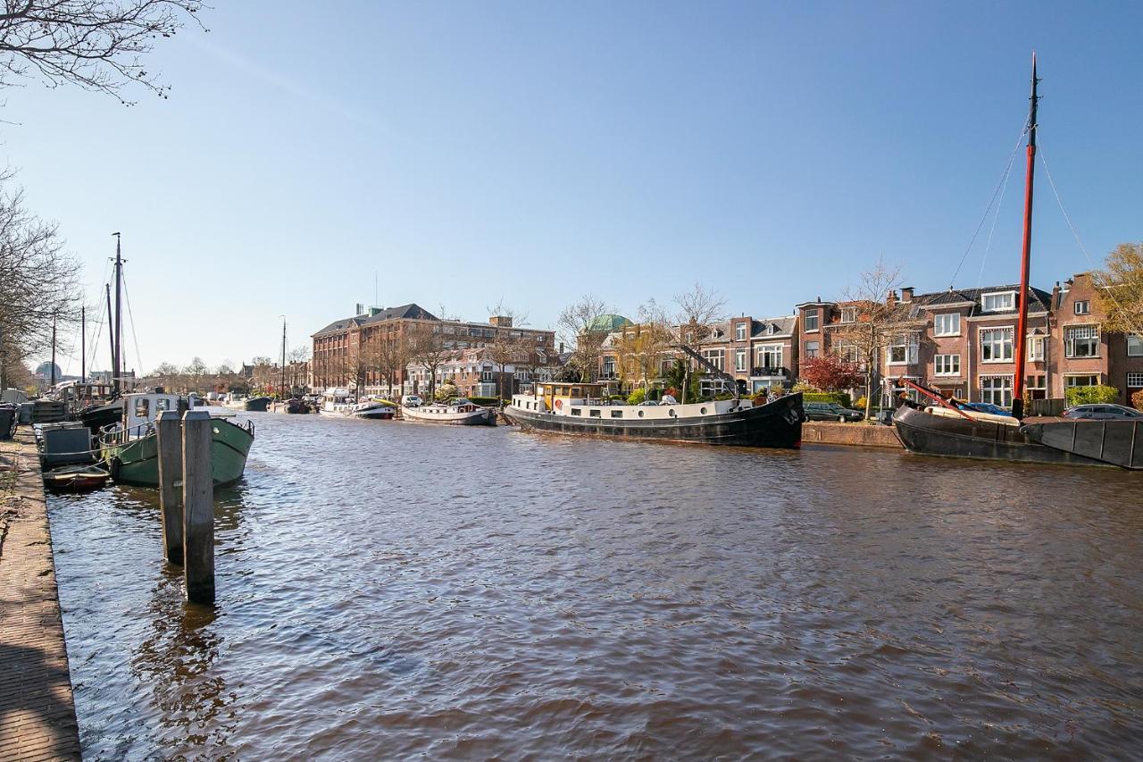 Uniek Verblijf In Herenhuis, Eigen Appartement Op De Tweede Etage Van Ons Huis Leeuwarden Exterior foto